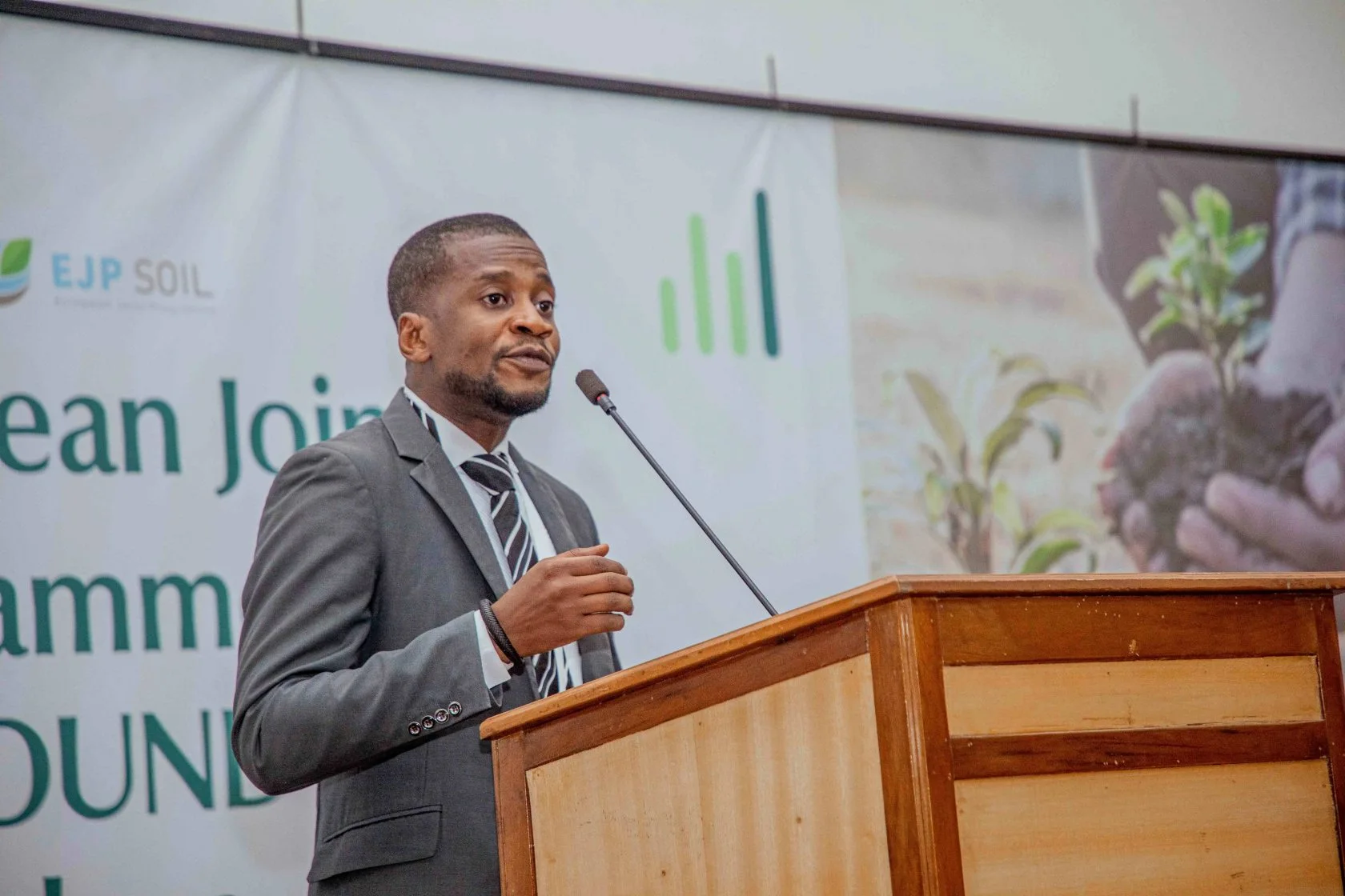 Dr. Ocansey Leads Global Dialogue on Regenerative Agriculture
